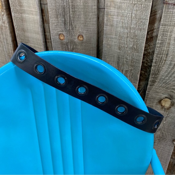 90s style Black leather belt with big black metal circles, size Large, 1969 Gap - Picture 6 of 8